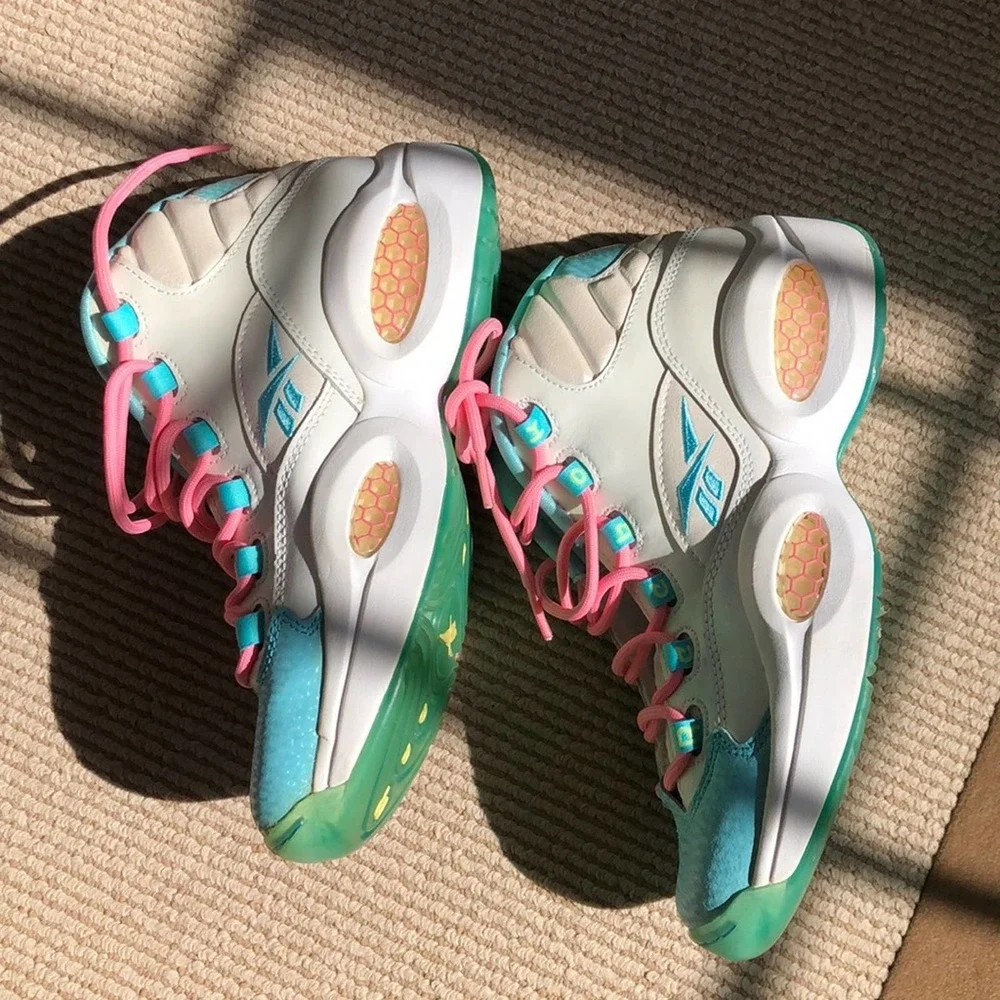 Girls green and pink lace Reebok Basketball shoe. - Picture 1 of 12